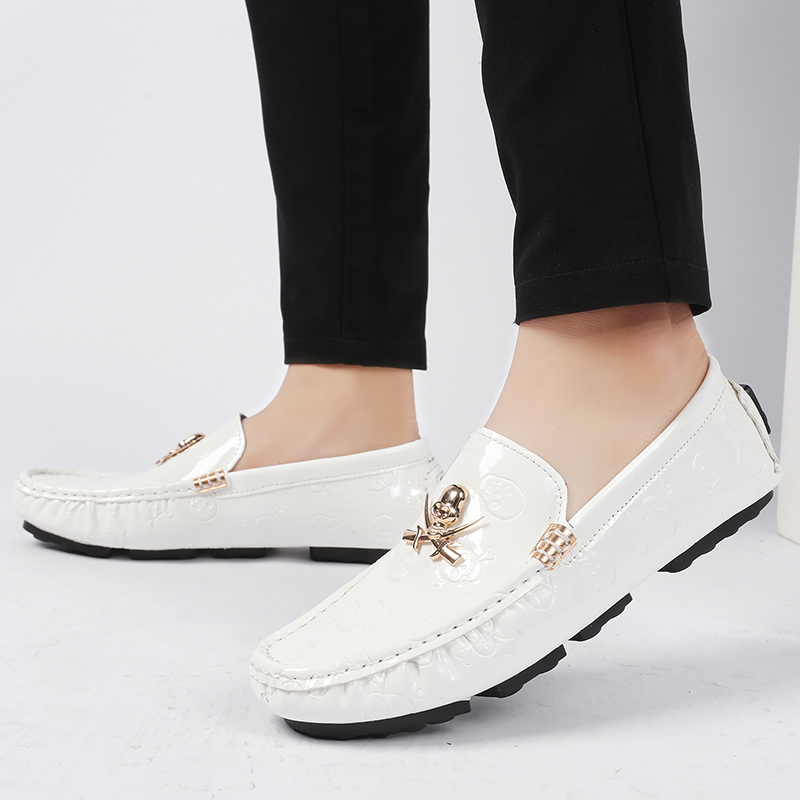 Patent Leather Shine - Erkekler için kaliteli ayakkabılar parlak kafatası